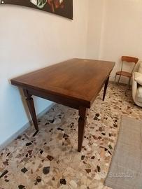 Tavolo in legno massello allungabile 150/240 x 85