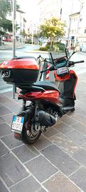  Beverly 300s
