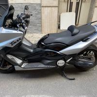 Yamaha tmax