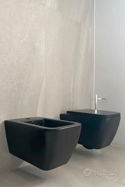 Sanitari sospesi
