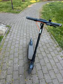 Monopattino elettrico ninebot E2 pro