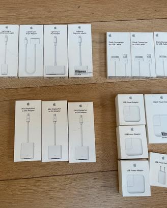 Cavi, adattatori e powe adpater originali Apple