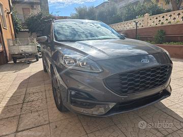 Ford Kuga st-lineX 1.5 120cv Diesel