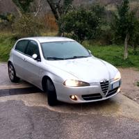 Alfa Romeo 147  1.9 jtdm (Diesel MultiJet) 120 cv