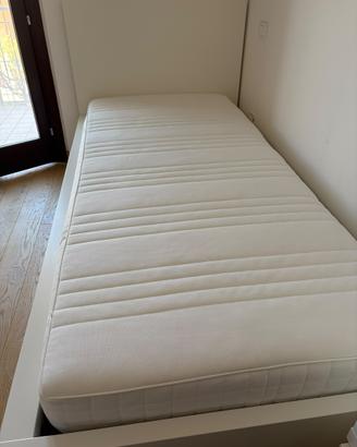Letto e materasso ikea