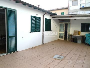 QUADRILOCALE CON RESEDE