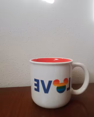 Tazza edizione pride Topolino Disney