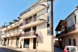 Soluzione indipendente su strada Giugliano-Parete