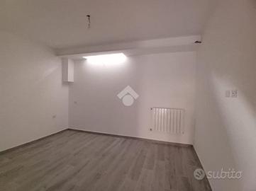 2 LOCALI A MILANO