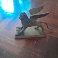 Leone alato in bronzo