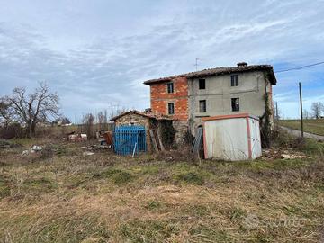 Rustico / Casale di 350 m² a Pavullo nel Frignano