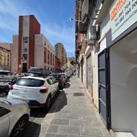 NEGOZIO A NAPOLI