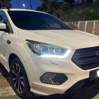 Ford Kuga 2.0 TDCI 150 CV S&S 4WD Powershift ST-Li