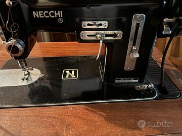Necchi Nova con mobile macchina da cucire