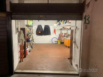 Box garage