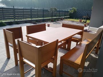 tavolo in legno Massello con panche 