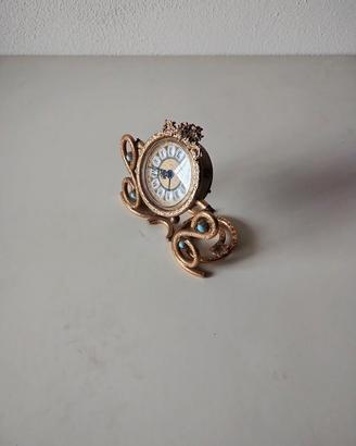 orologio da sopramobile