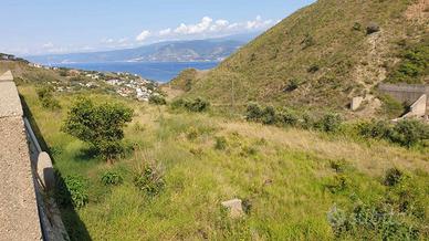 Terreno di 14238 m² a Messina