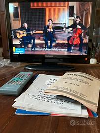 TV TELEFUNKEN 19” ( funziona con decoder).