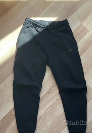 Pantaloni Nike Tech fleece