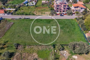 Terreno di 705 m² a Roma