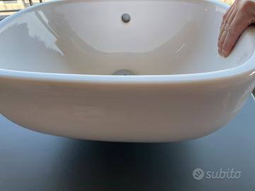 Lavabo da appoggio ovale