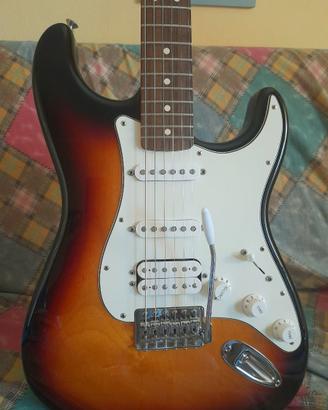 Fender stratocaster 3TSB standard mexico hss 2012
