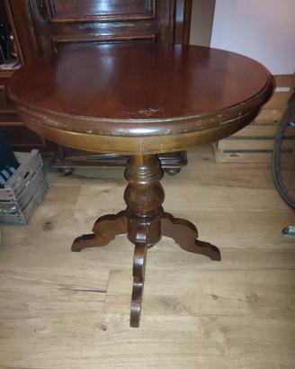 Tavolino rotondo in legno