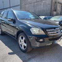 MERCEDES-BENZ ML 320 CDI Chrome*COMMERCIANTI
