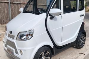 Quadriciclo elettrico cabinato MOB 25 per disabili