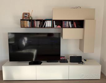 Parete attrezzata per tv