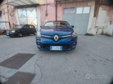 clio.moschino anno 2019 Benz 