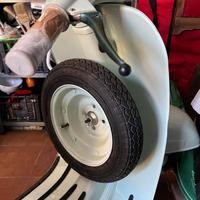 Vespa 50 faro tondo