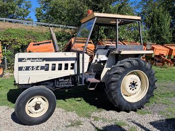 Trattore Lamborghini 654