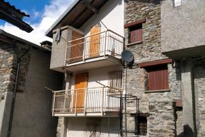 Rustico terra tetto frazione Ronco Canavese