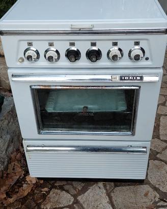 Cucina a gas vintage forno elettrico