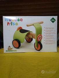 Moto triciclo legno