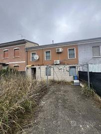 Immobile in asta di 160 m² con 3 locali a Viadana