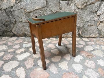 Sgabello lustrascarpe