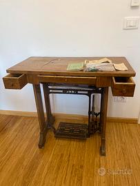 Macchina da cucire Necchi anni '30