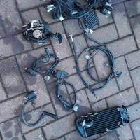 RR 125 : cerchi forcella radiatore pinza serbatoio