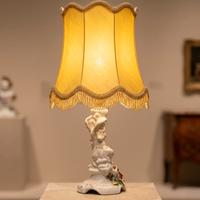 Lampada Figurativa con Paralume Plissé Dorato