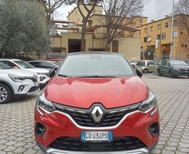 Renault Captur Plug-in Hybrid E-Tech 160 CV I...