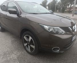 Nissan Qashqai 1.6 dCi TETTO PANORAMICO/NAVIGATORE