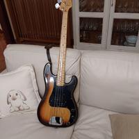 Basso Fender precision degli anni 70