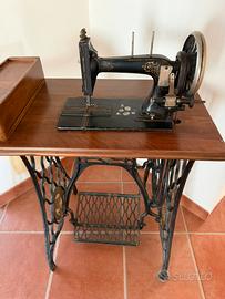 macchina da cucire a pedale