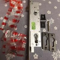 Serratura CISA 46250 - 25 con rullo triplice Nuova