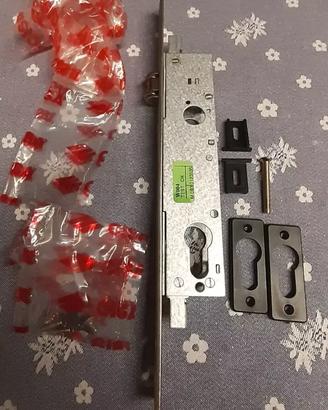 Serratura CISA 46250 - 25 con rullo triplice Nuova