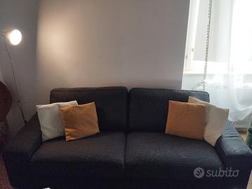 divano Ikea kirvik