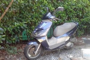 Aprilia Leonardo 150 - anno 2000 pezzi di ricambio